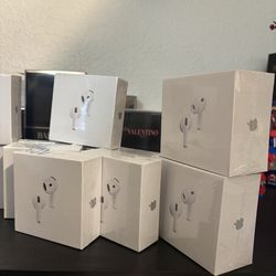 Airpods 4 and pro 3