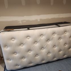New Beautyrest BR800 Twin Mattress And Boxspring