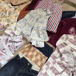 Lot Of Girl Clothes 4t Used Mint Condition 