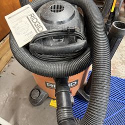 12 Gallon Rigid Wet Dry Vac Works Great