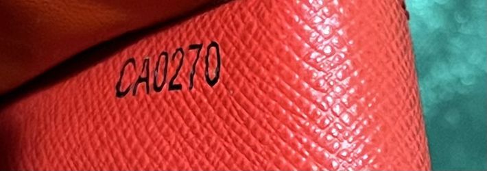 Louis Vuitton Sarah Wallet Red Inside for Sale in Levittown, NY - OfferUp