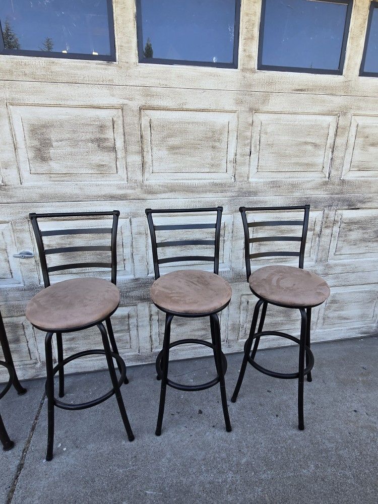 Set Of 3 Bar Stools