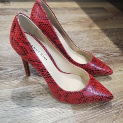 Red Pumps Shoes heel size 7M