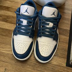Jordan 1 low SE 8.5 men