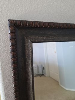 Wall mirror