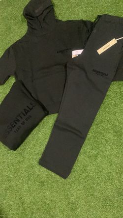 Black Essentials Sets