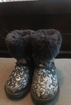 Girl boots