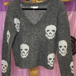 Gray Sweater With White Skulls