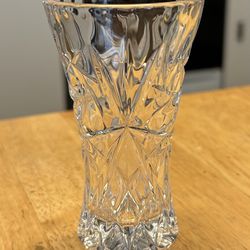 Lenox??? Collectible Crystal  Glass  Star Vase 