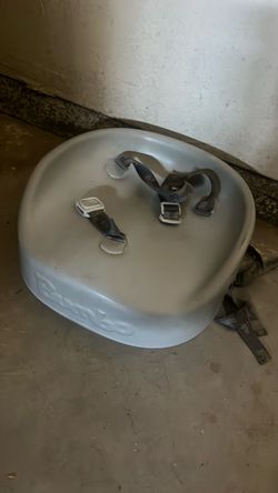Bumbo kids booster