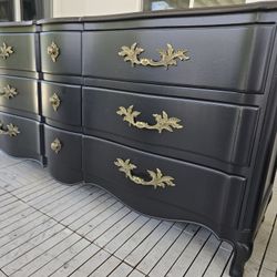 Gorgeous French Dresser!!