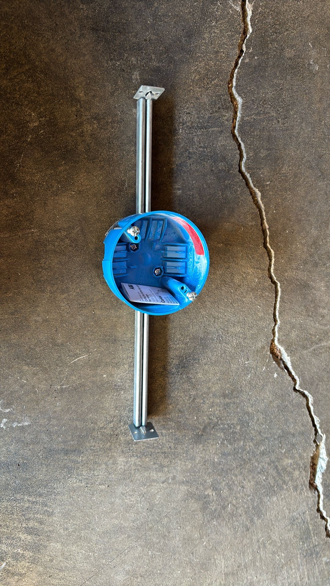 Ceiling Fan Outlet Box With Car Hanger Adjustable