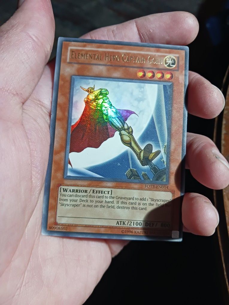 Element Hero Captain Gold Ultimate Rare