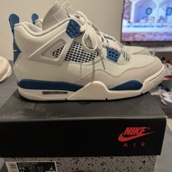 Jordan 4 Military Blue Size 9.5 