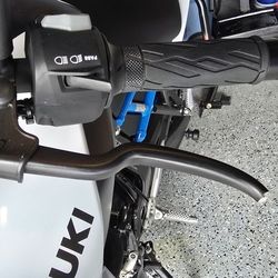 2023 GSX 8S