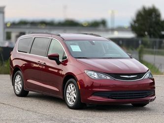 2020 Chrysler Voyager