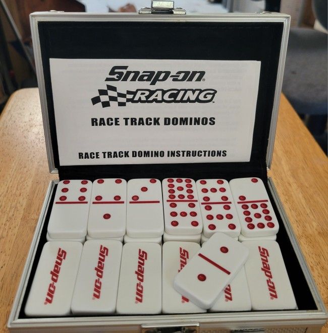 Snap-on Racing Race Track Domino Set