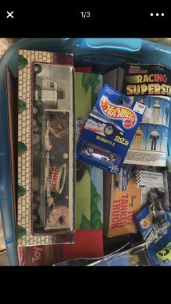 Various hot wheels, Sunoco trucks