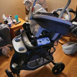 2 In 1 Stroller And Car Seat.