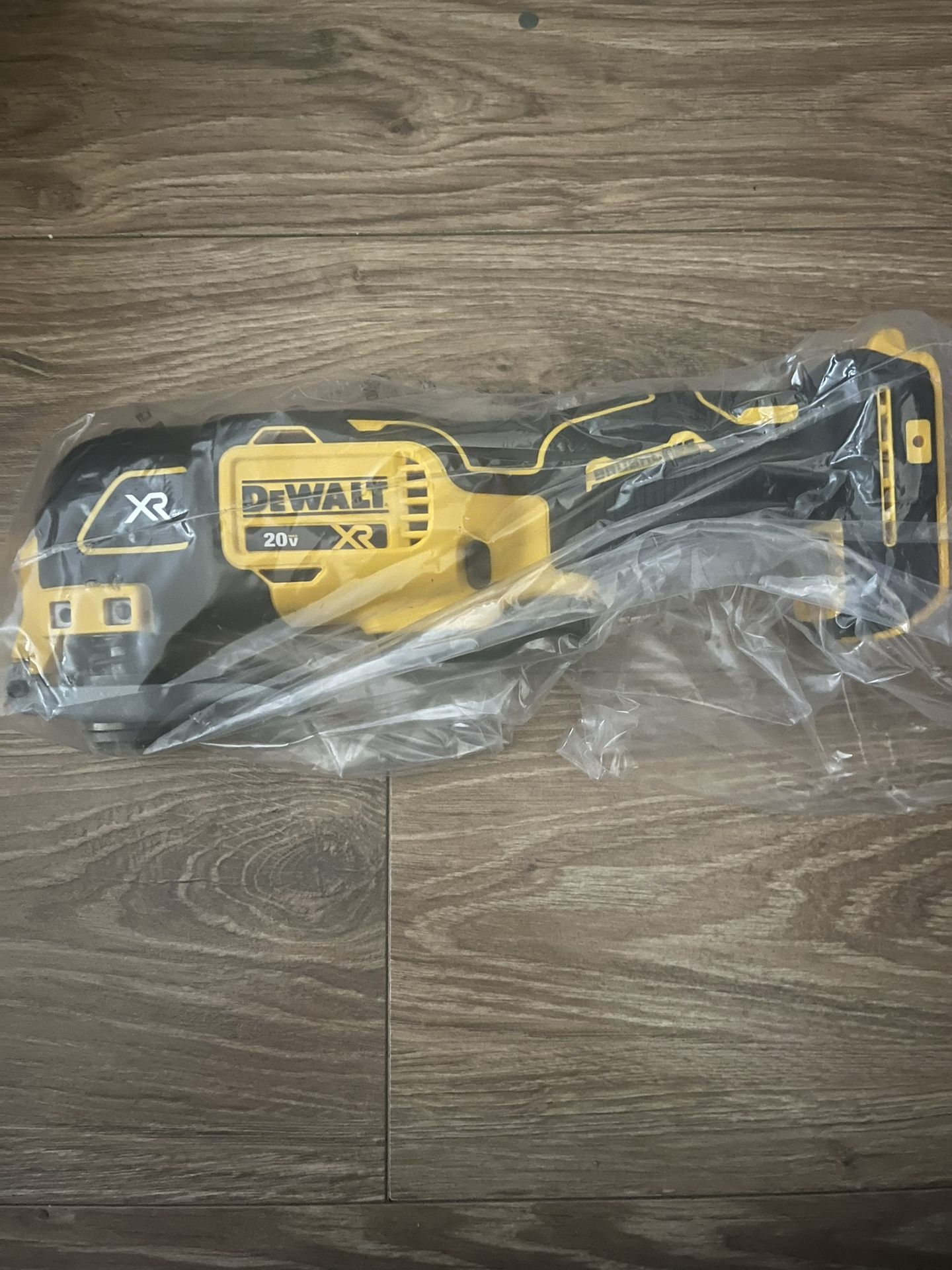 Dewalt Oscillating Multi Tool 20 Volt XR Brand New Tool Only