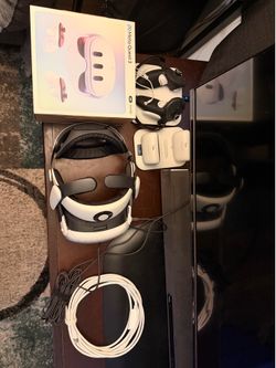Meta Quest 3 512GB + Best Buy Warranty + BoboVR accessories