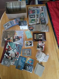 Sports cards autographs found cleaning out a storage locker no offers no trades 75th Ave Indian School serious buyers only please