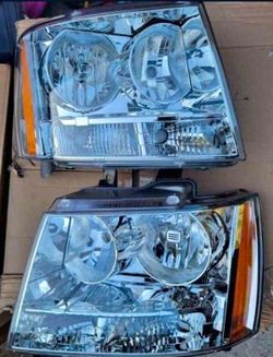 07-14 Tahoe Suburban Avalanche Headlights Faros Calaveras Micas
