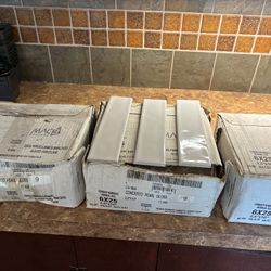 *** 3 Boxes Of White Tile*** Please Read Entire Description Below 👇 (Milwaukie,OR)