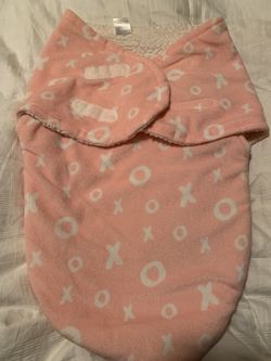 Baby swaddler