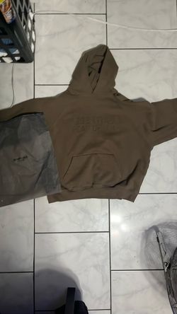 Brown essentials size medium