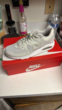 Nike Women’s Air Max Command Size 10.5