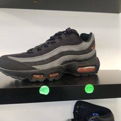 Nike Air Max  95 Size 8