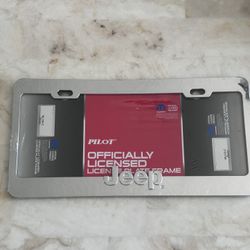 Pilot offically licensed plate chrome Jeep frame 
