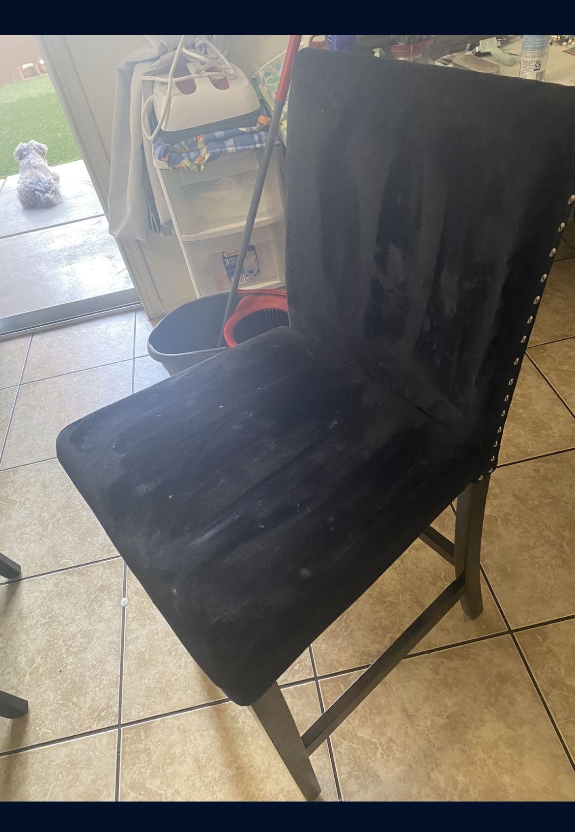 Dining Table W/4 Chairs.