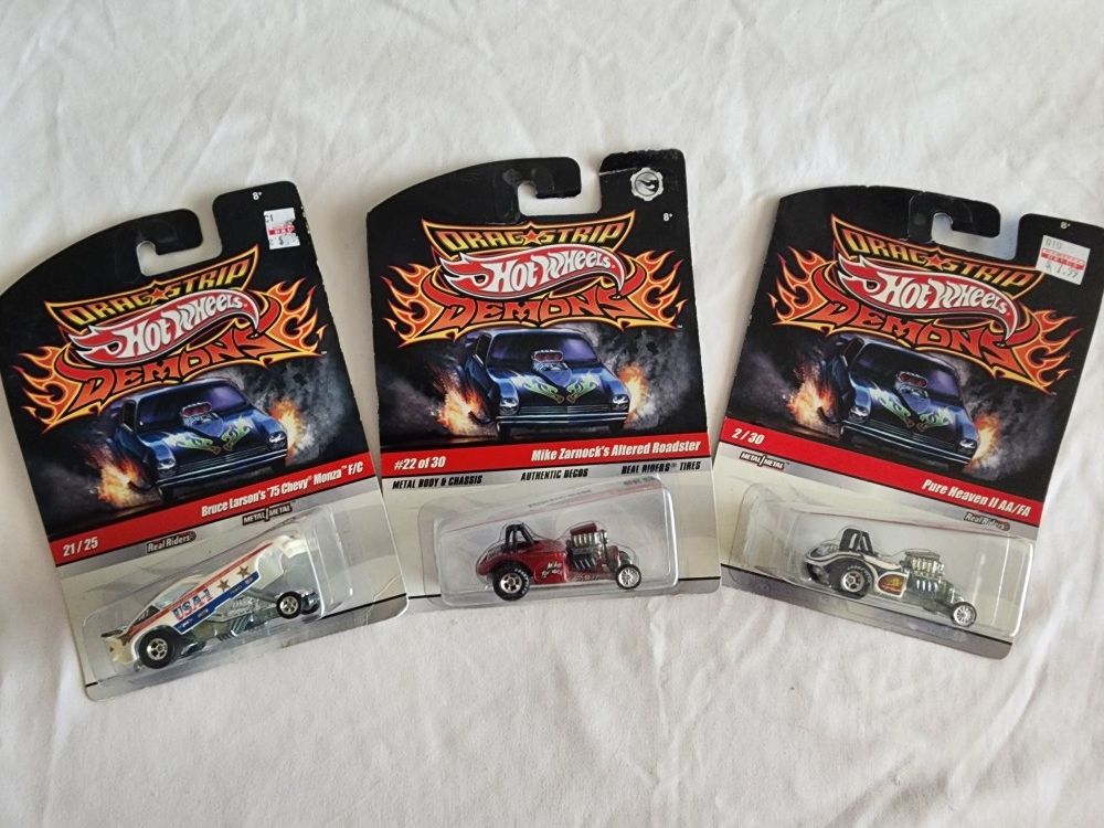 HOT WHEELS * DRAG STRIP DEMONS *