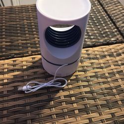 Photo catalysis Suction Type Mosquitoe Killer 