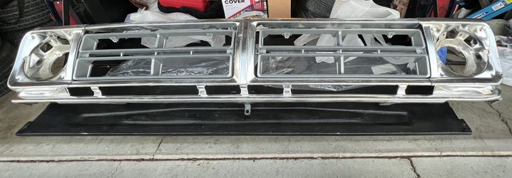 1968-72 F100 Grille & Frame/Shell
