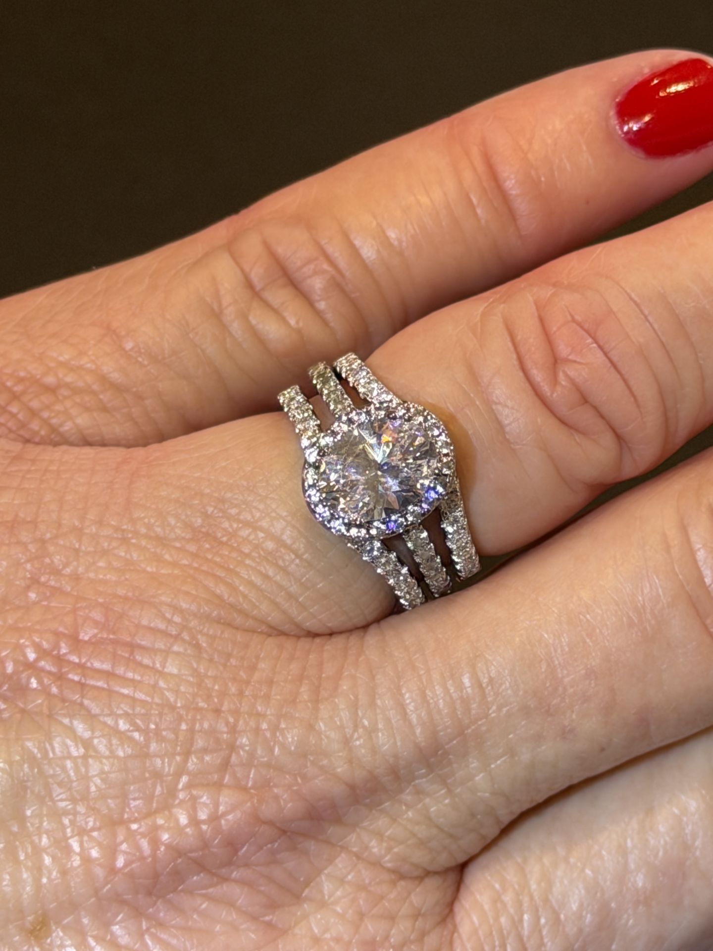 Beautiful Engagement Ring Set - Size 6