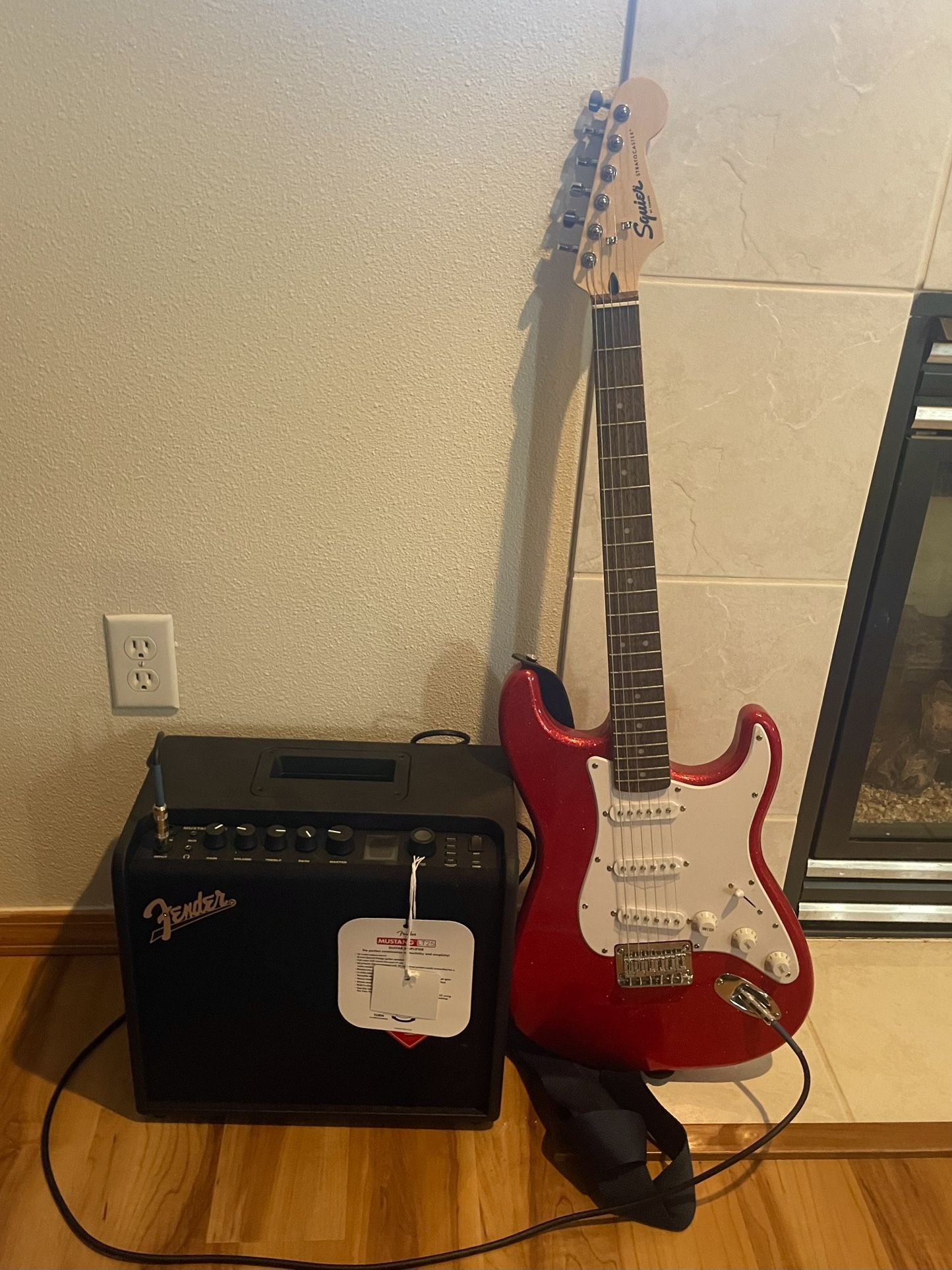 Squier Limited-Edition Bullet Stratocaster (PLEASE READ DESC)