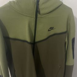 Green Nike Tech Sweater