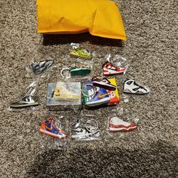 Sneaker Keychain 