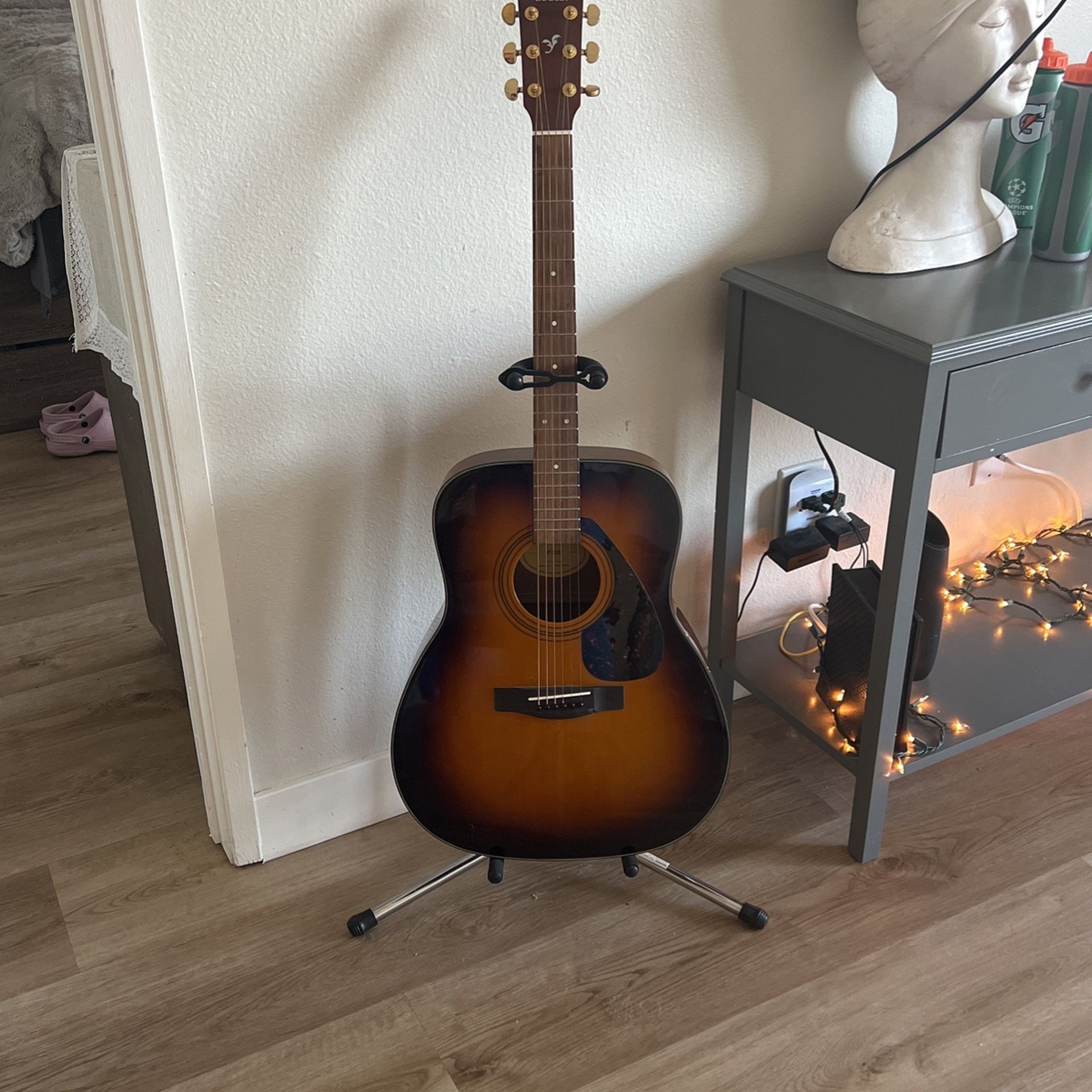 Yamaha Guitar (Acoustic)