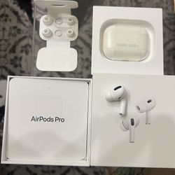 Airpods Pro Missing Left Earbud (1st gen) 