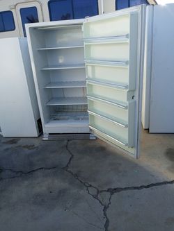 Imperial Upright Standing Freezer for Sale in Bullhead City, AZ - OfferUp