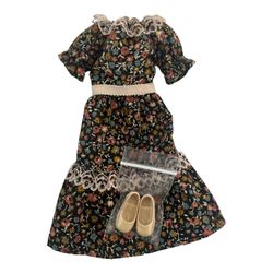 Sindy Doll Springtime Dress and Shoes Navy Lace Floral 44742 For 12" Floral