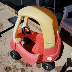 Little Tikes Red Coupe