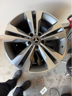 19" inch OEM Mercedes rims(used minor curb damage)
