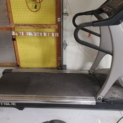 Treadmill 