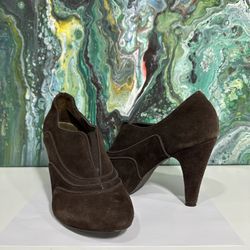 Steve Madden suede Ankle Boots • Size 10