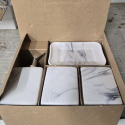 4 Piece Bathroom Accessorie Set